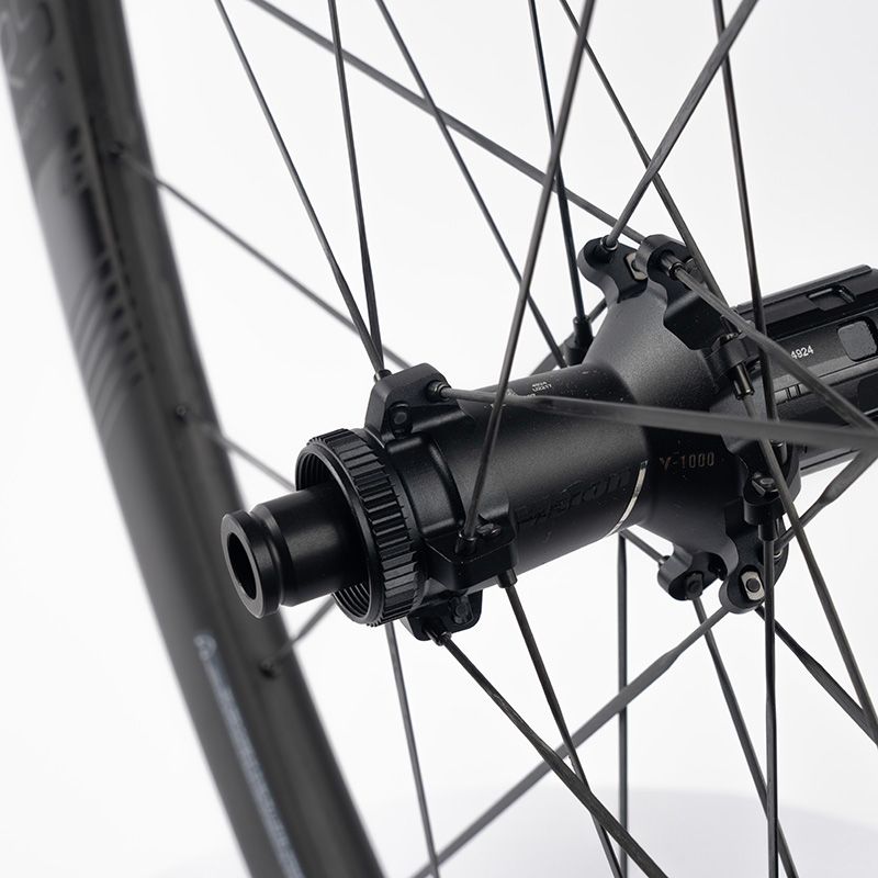 JEU DE ROUES VISION METRON 37 RS SL DISQUE CENTERLOCK TUBELESS READY SHIMANO 11V CARBONE